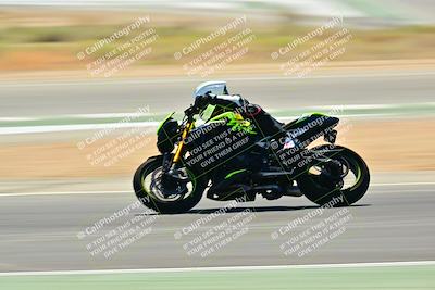 media/Sep-07-2025-TrackXperience (Sun) [[ee17e62fad]]/Level 2/Session 4 (Lower Chicane)/